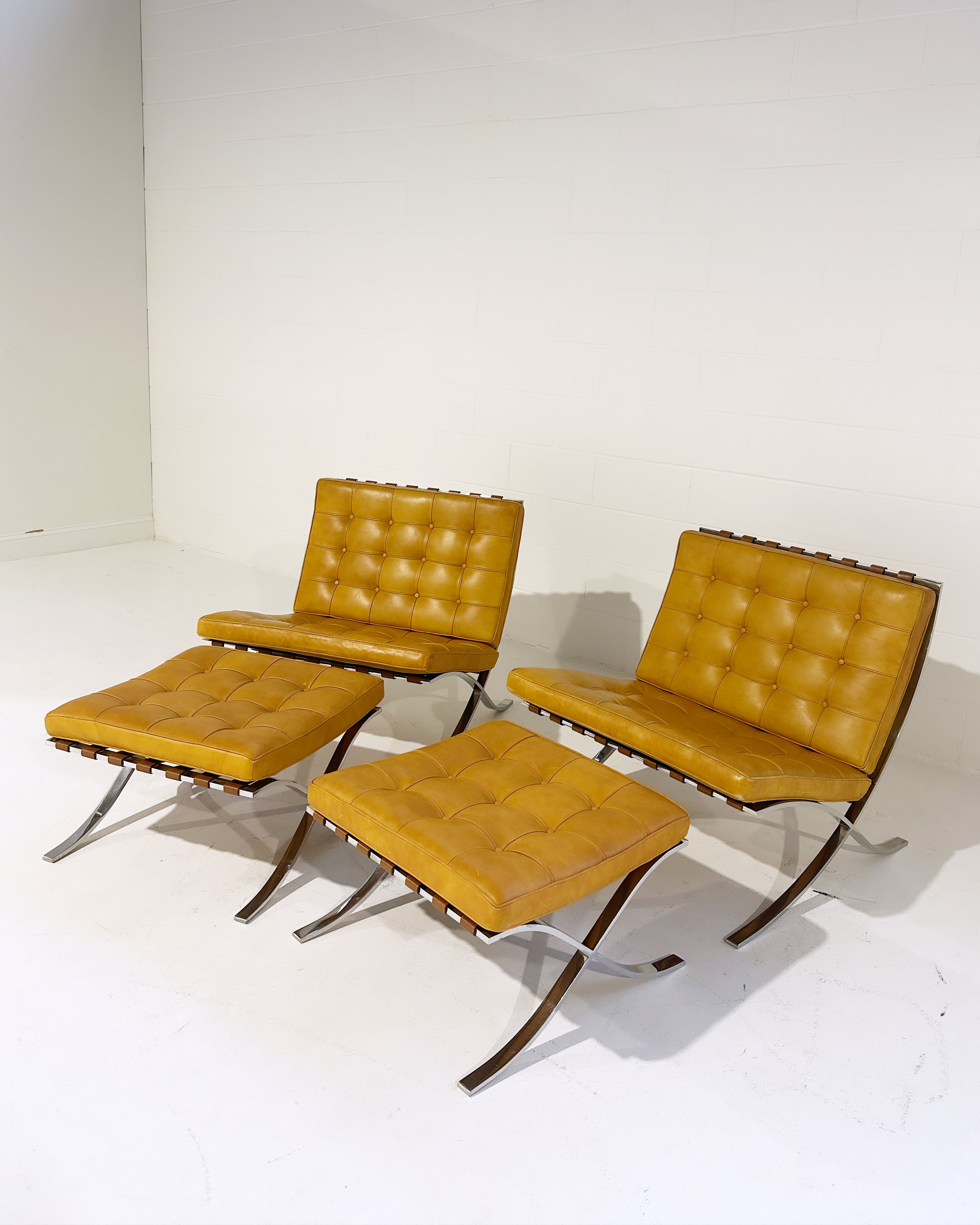 Yellow barcelona chair new arrivals