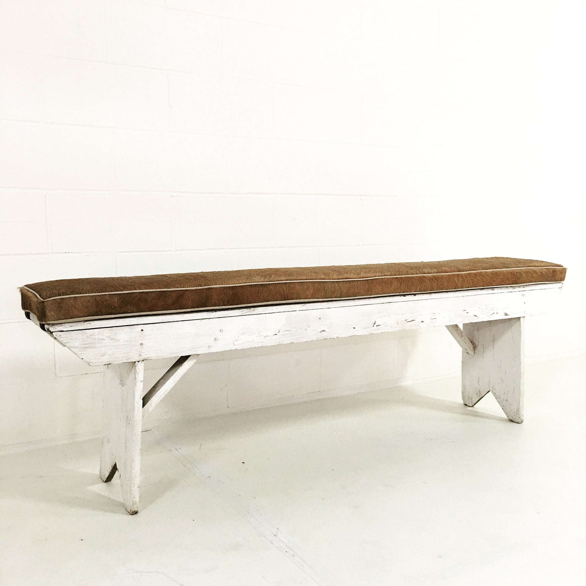 Farmhouse Bench with Cowhide Cushion FORSYTH