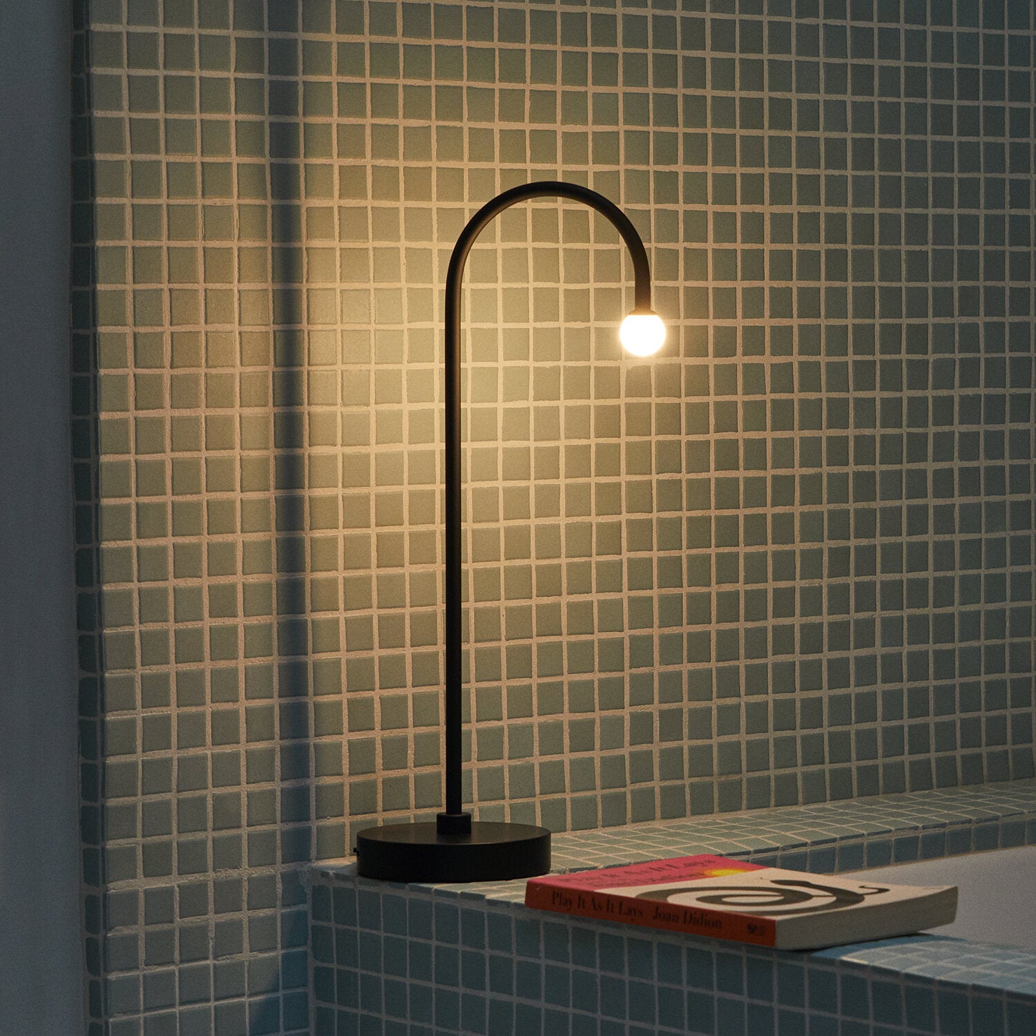 Arca Portable Lamp by Philippe Malouin – Matter Made