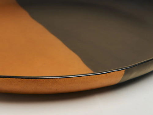 The Oversized Tray in Molded Leather - Cognac Black