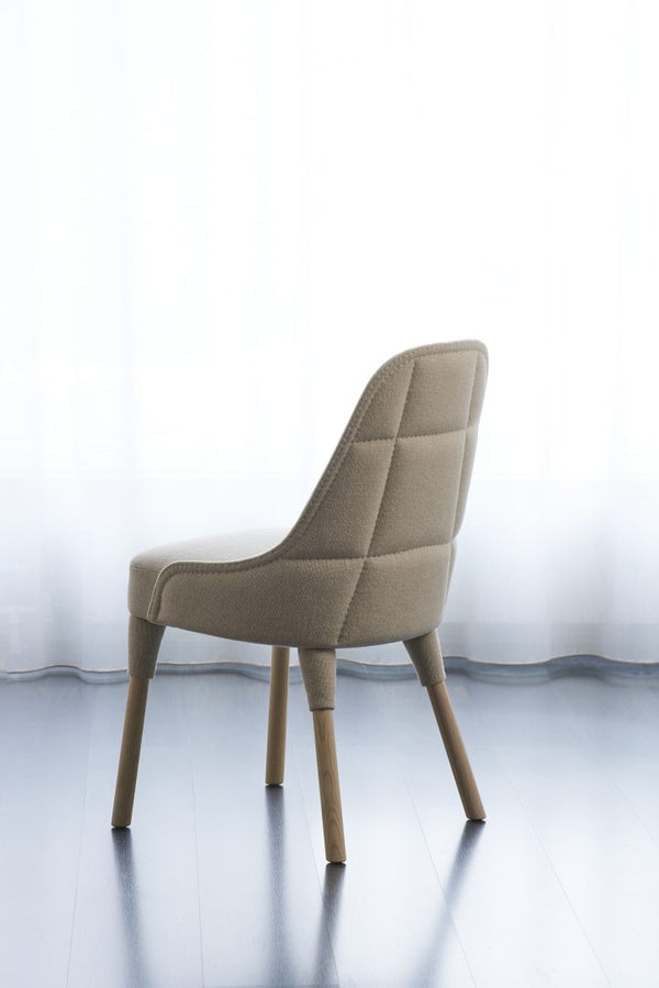 Elin Armchair