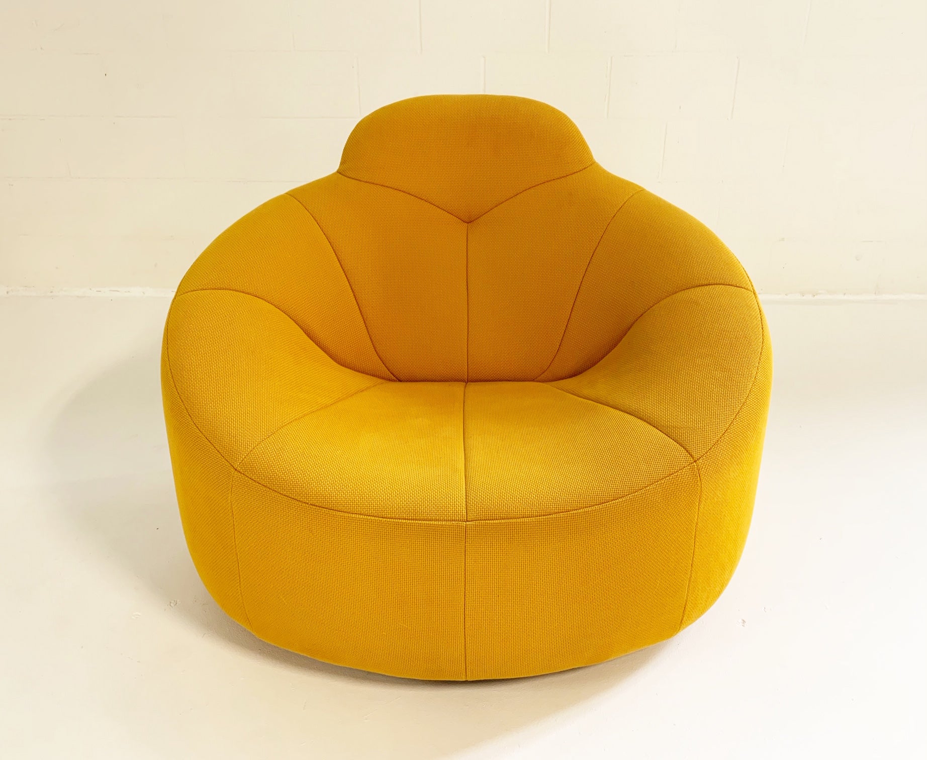 Pumpkin Armchair – FORSYTH